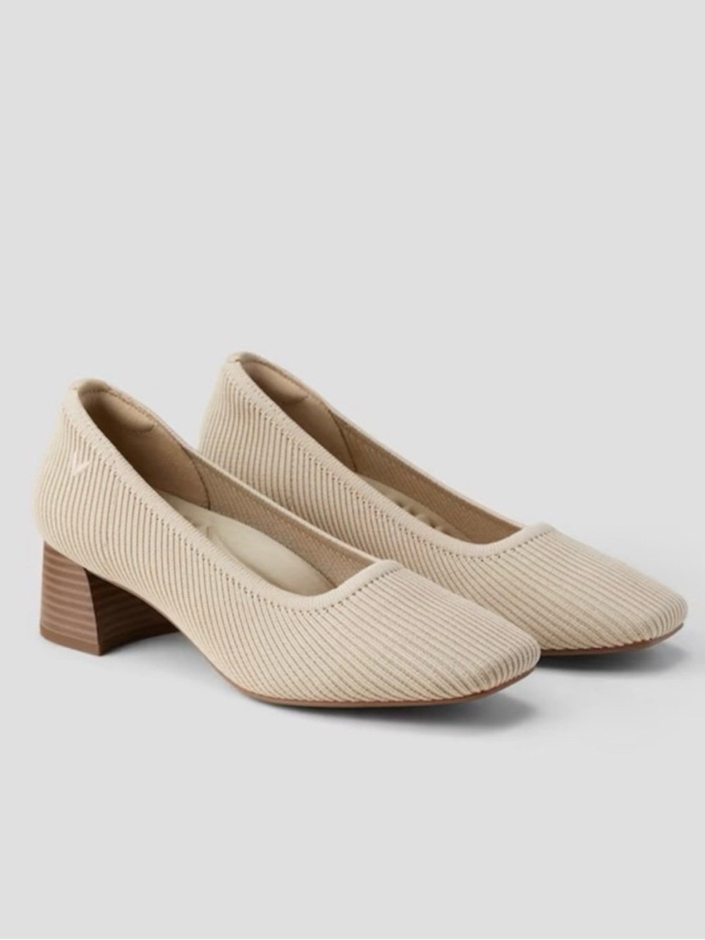 Vivaia Melody Pro Square-Toe in Almond Size 8